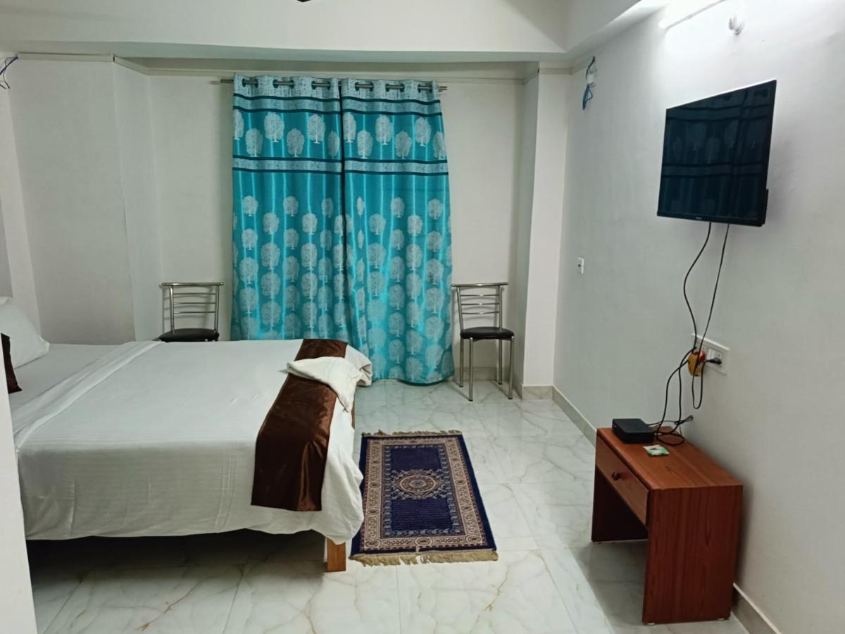 Hotel Atithi Grand Guwahati Dış mekan fotoğraf