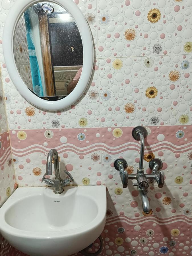Hotel Atithi Grand Guwahati Dış mekan fotoğraf